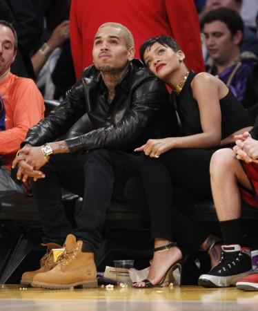 Rihanna Inseparable from Chris Brown; Caught Watching Knicks-Lakers ...