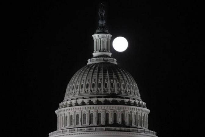 2012’s Final Full Moon Rises Friday