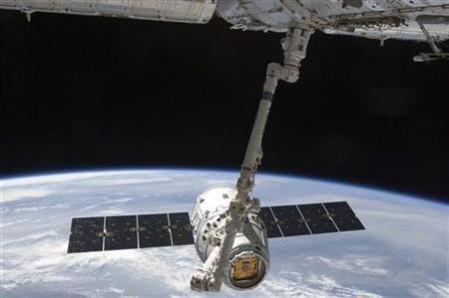 SpaceX Dragon Space Capsule SpaceX Dragon Space Capsule