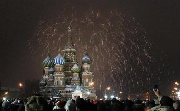 Fireworks explode over St. Basil Cathedral at Red Square during New Year's Day celebrations in Moscow Fireworks explode over St. Basil Cathedral at Red Square during New Year's Day celebrations in Moscow