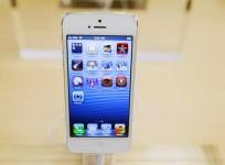 apple-iphone-5-with-no-contract-now-selling-at-walmart-on-straight-talk-wireless-price-listed-at-649