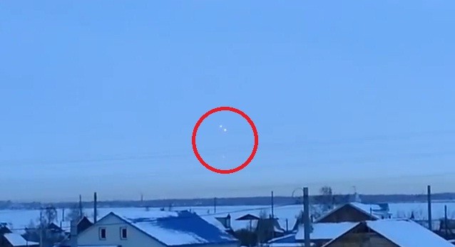 Three UFOs spotted in Russia