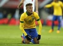 neymar-plays-his-first-game-at-the-camp-nou-reuters