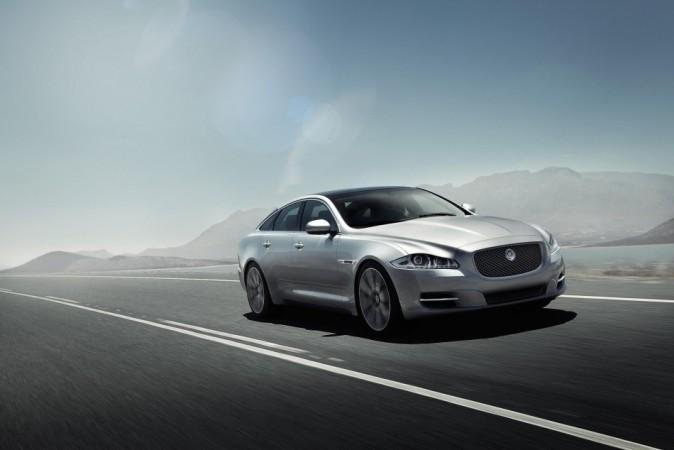 Jaguar Land Rover Drives XJ Ultimate to India; Priced at 1.78 crore Jaguar Land Rover Drives XJ Ultimate to India; Priced at 1.78 crore