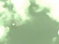 ufo-sighting-disc-shaped-object-found-moving-in-skies-over-sydney-screenshot-youtube