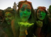 holi