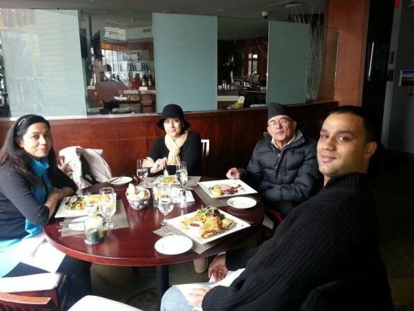Manisha with family and Friends (Manisha Koirala/Twitter) Manisha with family and Friends (Manisha Koirala/Twitter)