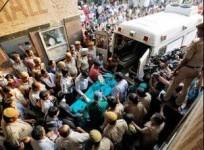 the-minor-rape-victim-being-moved-to-the-all-india-institute-of-medical-sciences-hospital-from-swami-dayanand-hospital