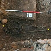 King Richard III found in 'untidy lozenge-shaped  grave (Credit: University of Leicester)