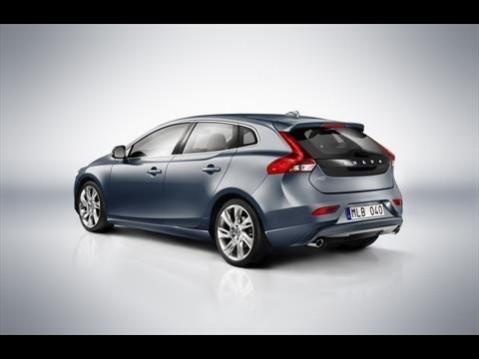 Volvo Drives V40 Cross Country To India Volvo Drives V40 Cross Country To India