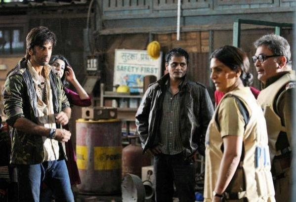 On the sets of Besharam (Facebook Page of Bollywood’s Biggest Fans Club – BBFC) On the sets of Besharam (Facebook Page of Bollywood’s Biggest Fans Club – BBFC)