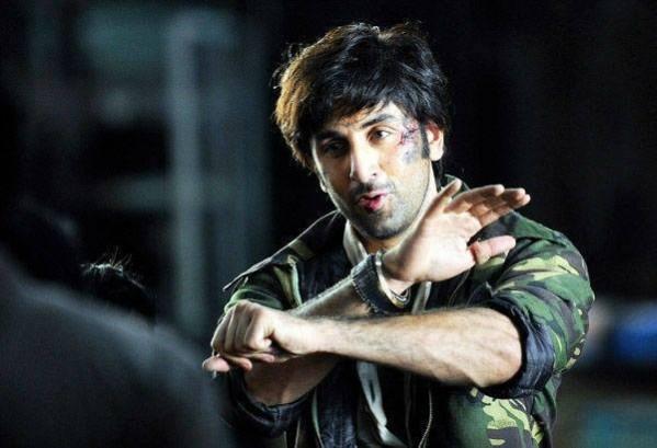 Ranbir Kapoor on the sets of Besharam (Facebook Page of Bollywood’s Biggest Fans Club – BBFC) Ranbir Kapoor on the sets of Besharam (Facebook Page of Bollywood’s Biggest Fans Club – BBFC)