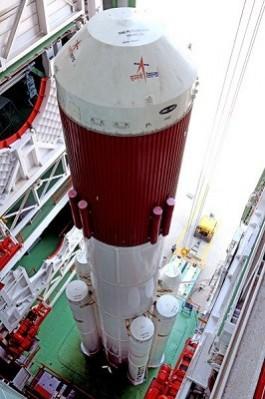 PSLV-C22 GIANT FIRST STAGE WITH SIX STRAP-ONS INSIDE MOBILE SERVICE TOWER (ISRO) PSLV -C22