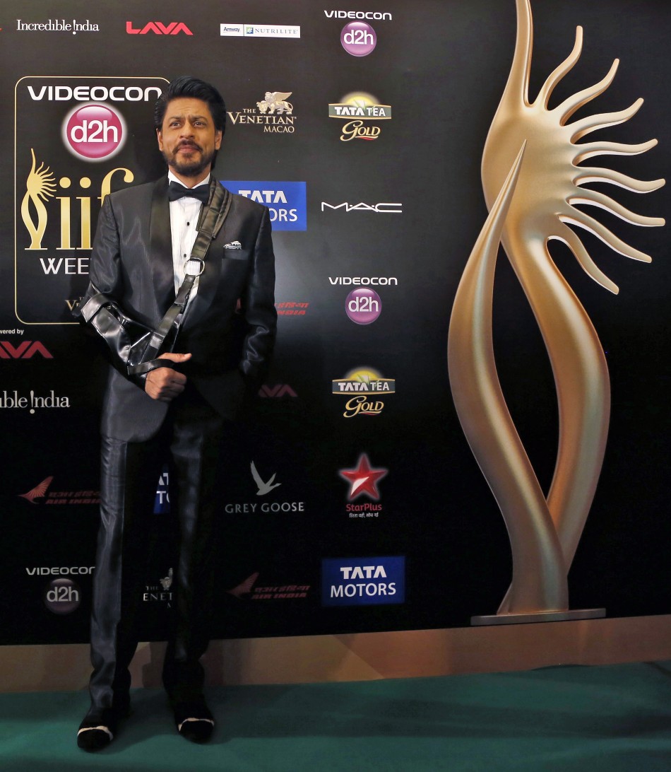IIFA Awards 2013: Bollywood Celebrities on Green Carpet