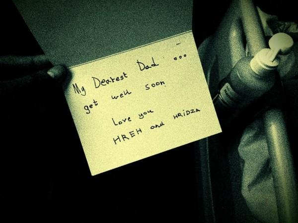 Image of Hrehaan and Hridhaan's letter to Hrithik Image of Hrehaan and Hridhaan's letter to Hrithik