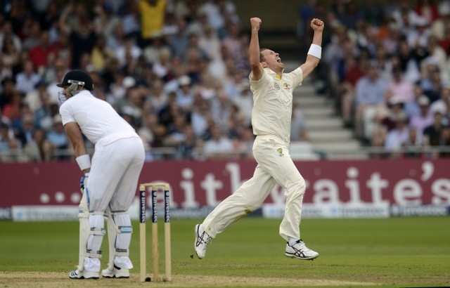 Australia fast bowler Peter Siddle celebrates after picking up the wicket of England batsman Matt Prior in their Ashes Test, July 10, Reuters