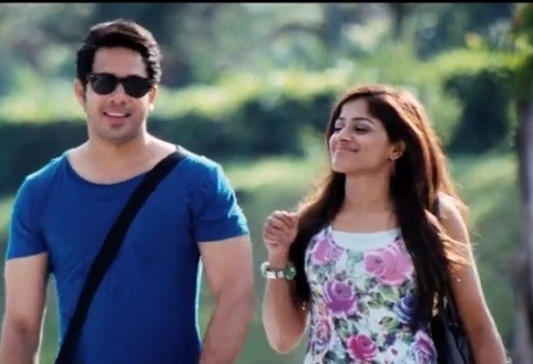 Bharath in "Ainthu Ainthu Ainthu" (Screenshot from YouTube)