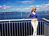 valeria-lukyanovas-tiny-waist