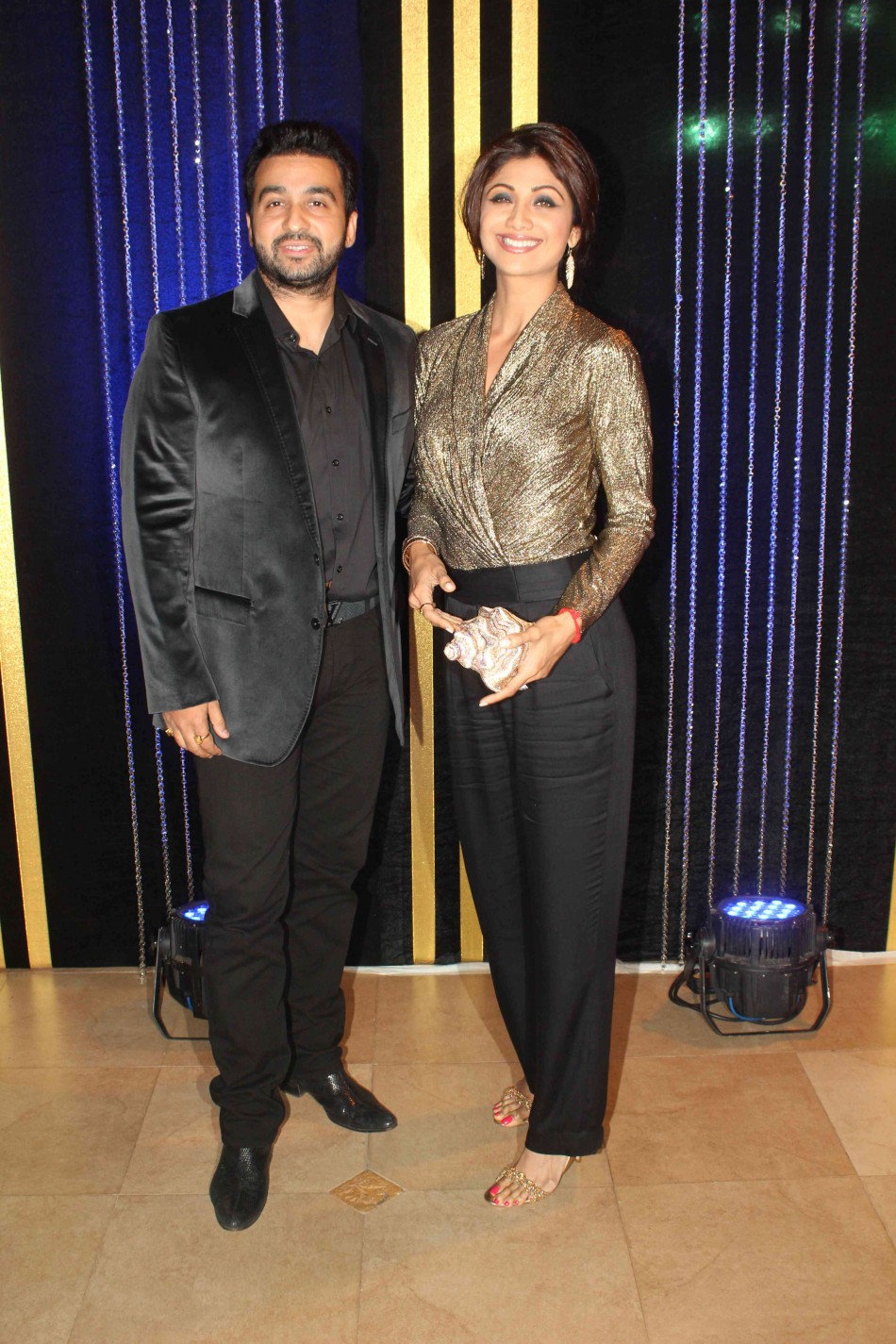 Shilpa Shetty with husband Raj Kundra at Rakesh Roshan's Birthday Party Rakesh Roshan Birthday Party