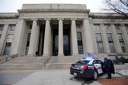 Massachusetts Institute of Technology (MIT)
