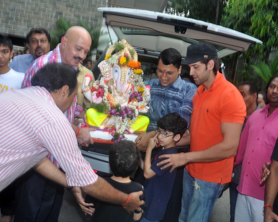 Hrithik Roshan during Ganpati Visarjan Hrithik Roshan