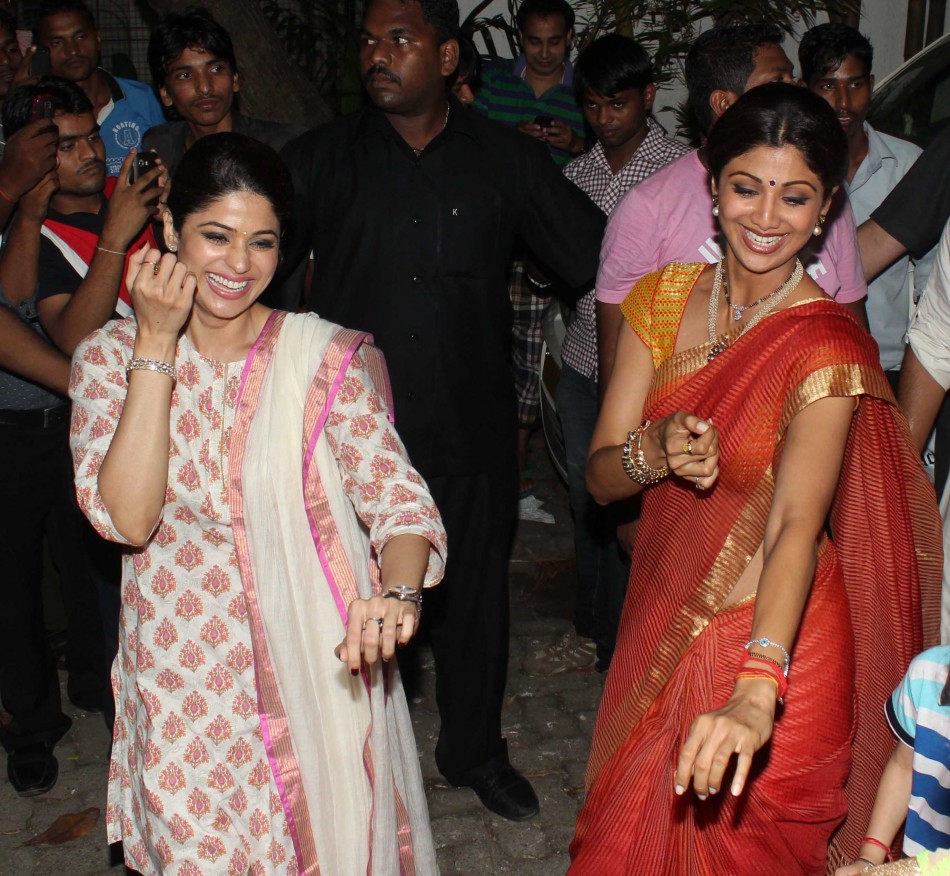 Shilpa Shetty during Ganpati Visarjan Shilpa Shetty