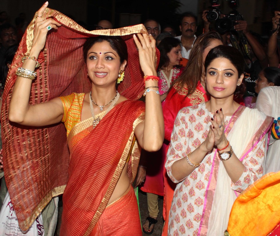 Shilpa Shetty during Ganpati Visarjan Shilpa Shetty