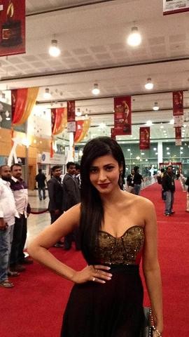 Shruti Haasan Shruti Haasan (Facebook/SIIMA)