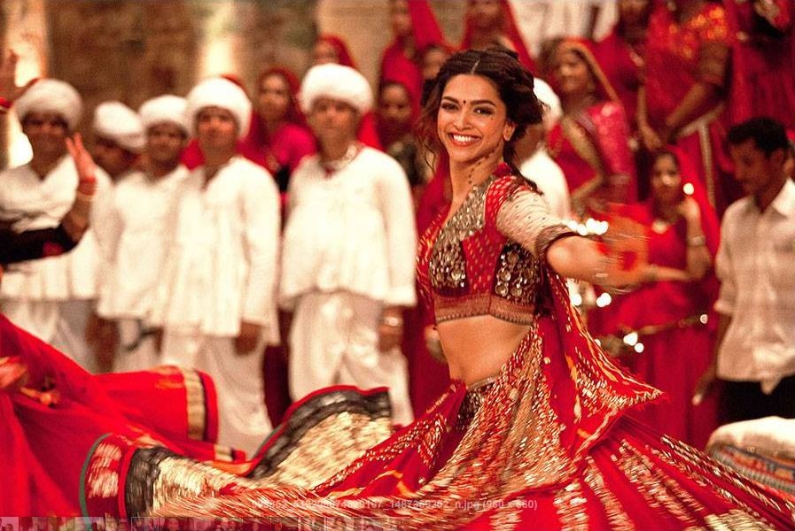 Deepika Padukone in a still from Ram Leela. (DeepikaPadukone/Facebook)