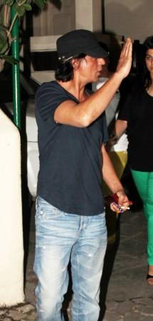Shah Rukh Khan spotted in Bandra Shah Rukh Khan
