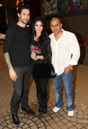 Sunny Leone and Danial Weber spotted in Mumbai Sunny Leone, Danial Weber