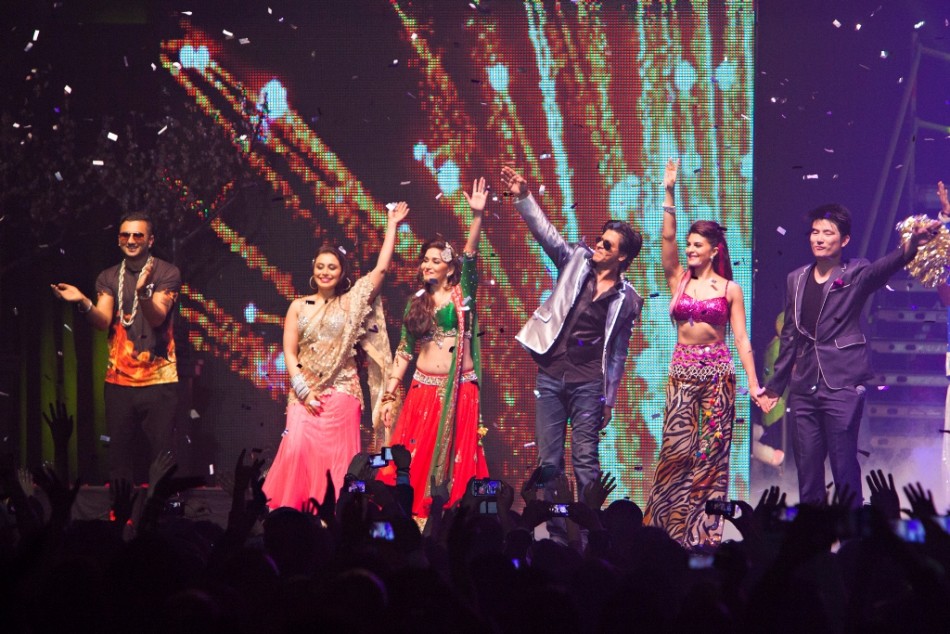 (L to R) Honey Singh, Rani Mukherjee, Madhuri Dixit-Nene, Shah Rukh Khan, Jacqueline Fernandez and Meiyang Chang at Temptation Reloaded Temptation Reloaded