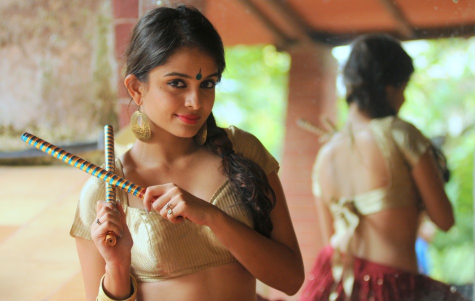 Sheena Shahabadi poses for Navratri Sheena Shahabadi