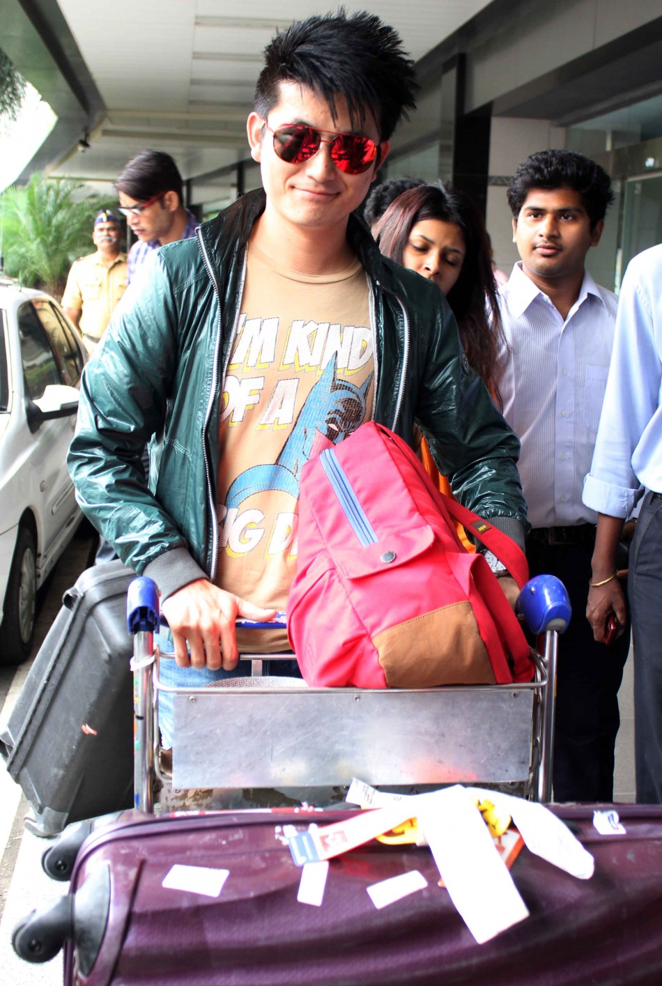 Meiyang Chang at Mumbai Airport  Meiyang Chang