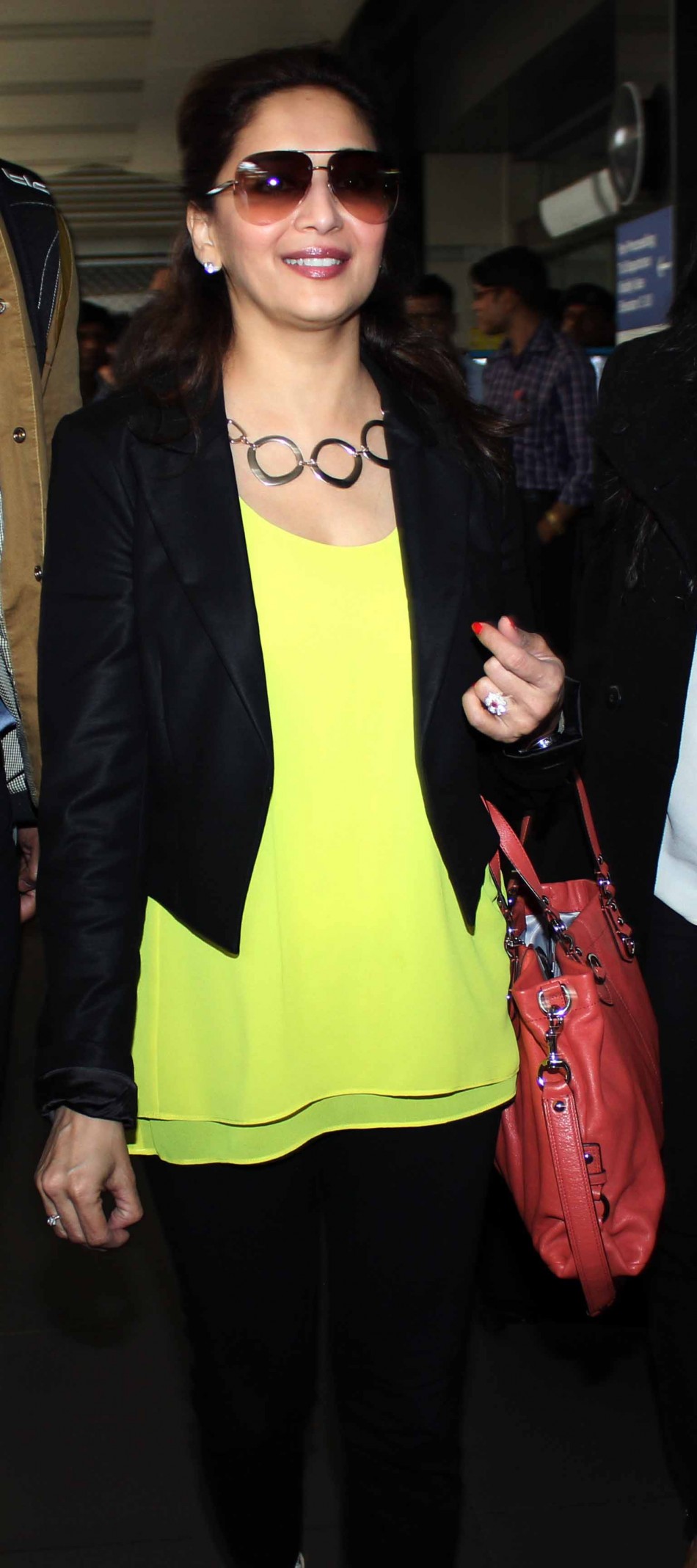 Madhuri Dixit at Mumbai Airport  Madhuri Dixit