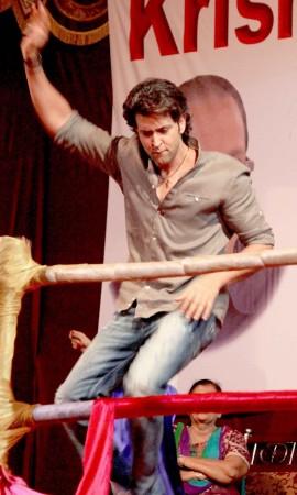 Hrithik Roshan at Dussehra Celebrations in Vile Parle Hrithik Roshan