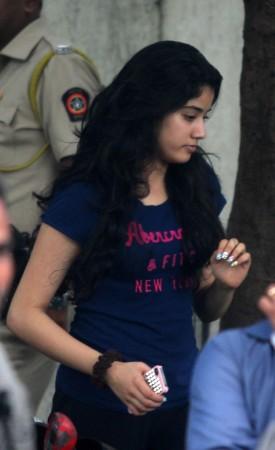 Sridevi's daughter Jhanvi spotted on the sets of Jai Ho shooting