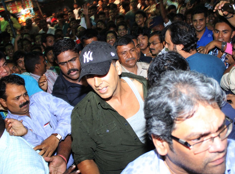 Akshay Kumar at Gaiety Galaxy Akshay Kumar