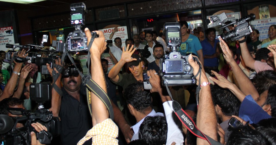 Akshay Kumar at Gaiety Galaxy Akshay Kumar