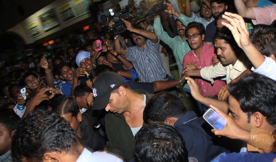 Akshay Kumar at Gaiety Galaxy Akshay Kumar