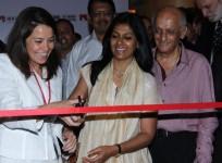 nandita-das-mukesh-bhatt