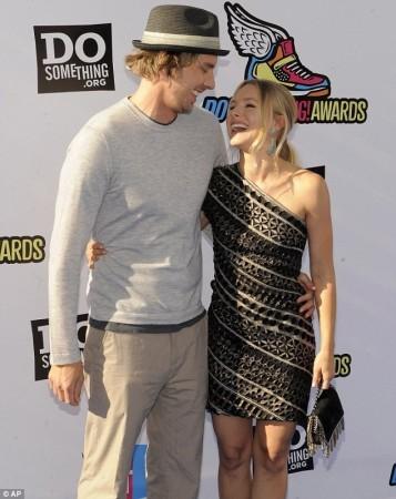 Kristen Bell with Dax Shepard Kristen Bell, Dax Shepard
