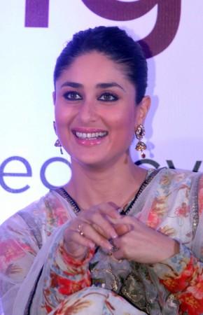 Kareena Kapoor Launches Malabar Gold and Diamond Store, Looks Stunning ...