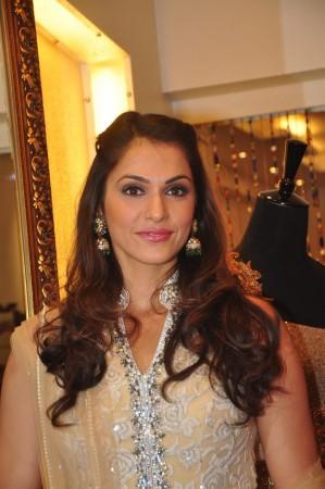 Isha Koppikar at launch of Sujata Ahuja and Sanjay Lalwani's Bridal Collection Isha Koppikar