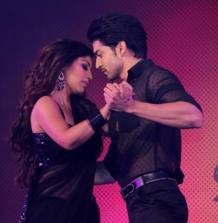 Gurmeet Choudhary with Debina (photo Varinder Chawla) Gurmeet Choudhary with Debina (photo Varinder Chawla)