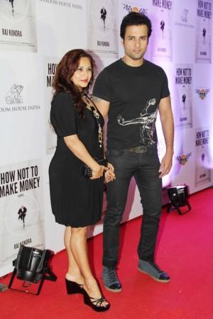 Younger brother Rohit Roy and wife Mansi follows (photo Varinder Chawla) Younger brother Rohit Roy and wife Mansi follows (photo Varinder Chawla)