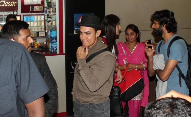 Aamir Khan at Mumbai airport Aamir Khan