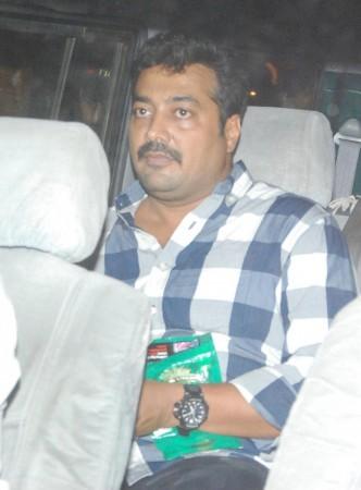 Anurag Kashyap arrives with gift in hand (Varinder Chawla) Anurag Kashyap arrives with gift in hand (Varinder Chawla)