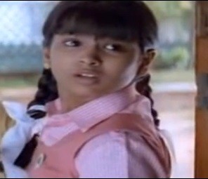 Kalyani as a child actor in "Ramana" (YouTube/ JayaRaja Jayaraman)