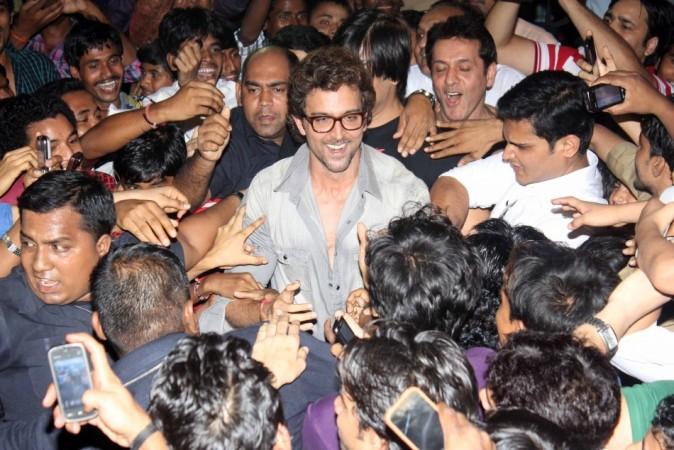 Hrithik Roshan at Chandan Cinema Hrithik Roshan
